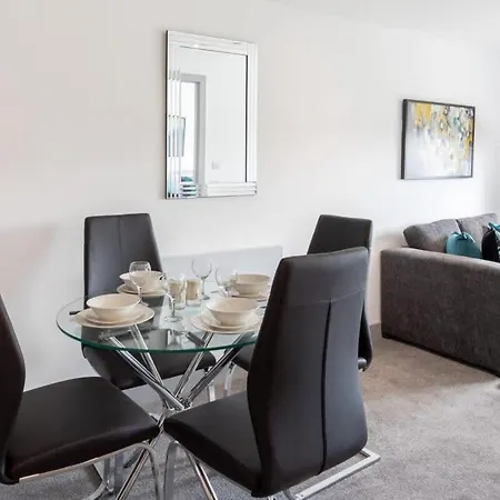 Apartment Charming 1 Bedroom In